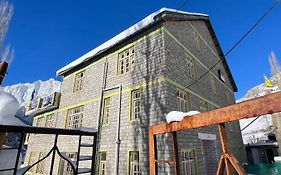 Snowflake Homestay
